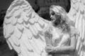 Femeie înger cu aripi